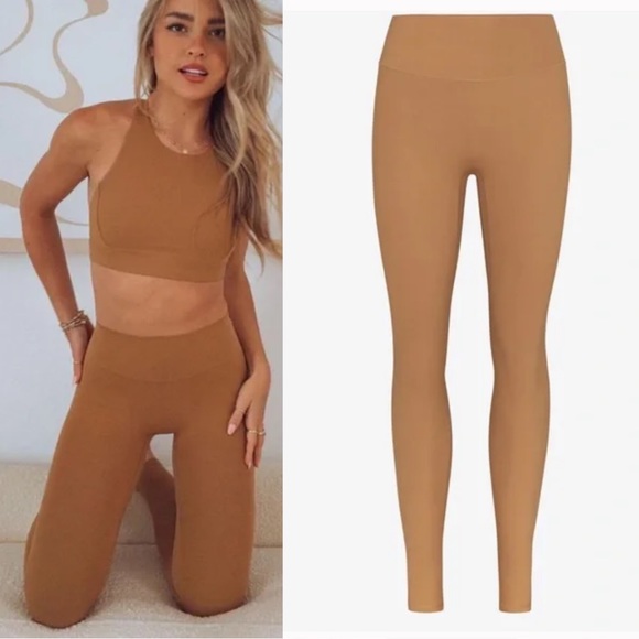 Stori Pants - Stori Icon Leggings and Matching Sports Bra in Umber SET